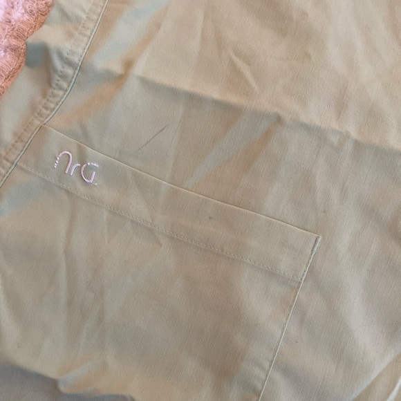 Scrub Set - Picture 2 of 4